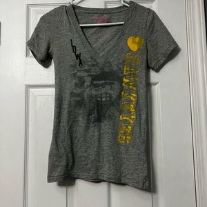 VS PINK IOWA HAWKEYES VNECK TSHIRT SM